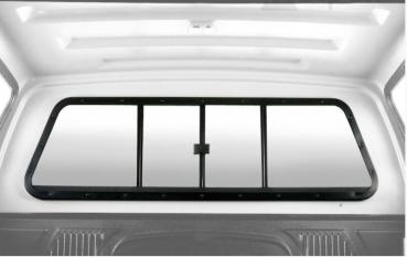 Hardtop mit aufklappbarer Seitenscheibe rechts (Beifahrerseite) und mit aufstellbarer Seitenscheibe links (Fahrerseite) in Wagenfarbe lackiert, kabinenhoch
